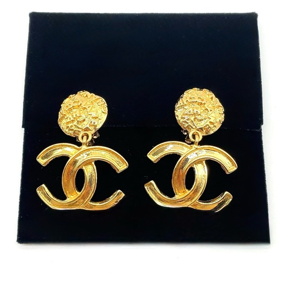 Chanel Vintage Gold Logomax Swing Earrings 95A GP - Picture 6 of 6